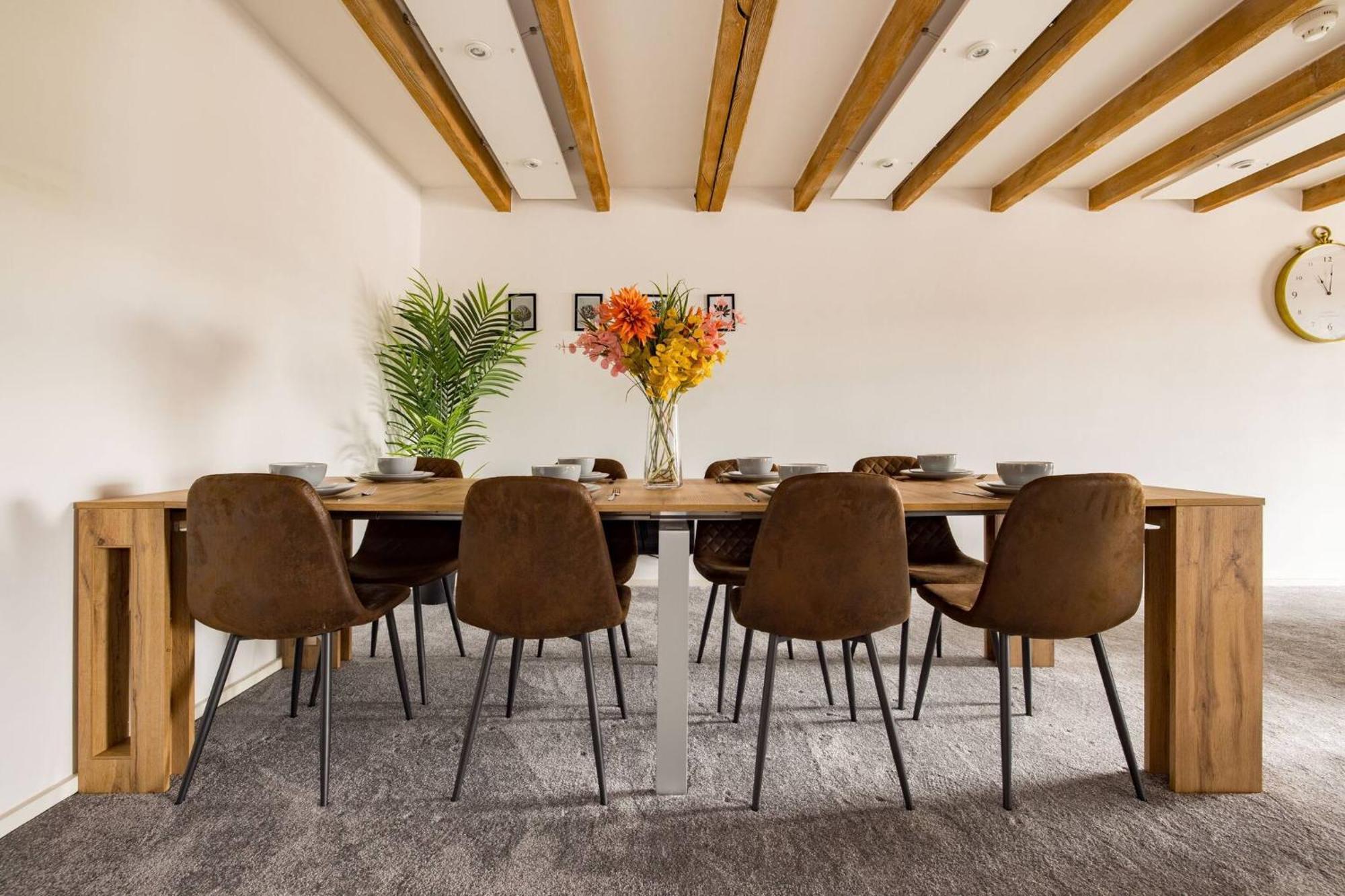 Wild Roses Serviced Apartments - Excel Warehouse 2 Лондон Экстерьер фото